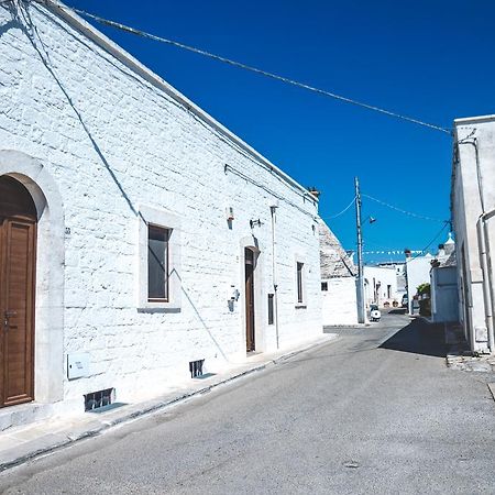 Trulli-Eu Guesthouse ألبيروبيللو المظهر الخارجي الصورة
