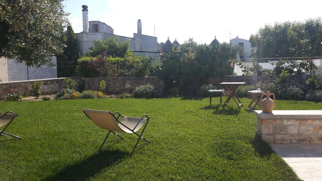 Trulli-Eu Guesthouse ألبيروبيللو المظهر الخارجي الصورة