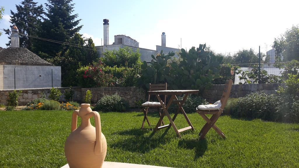 Trulli-Eu Guesthouse ألبيروبيللو الغرفة الصورة
