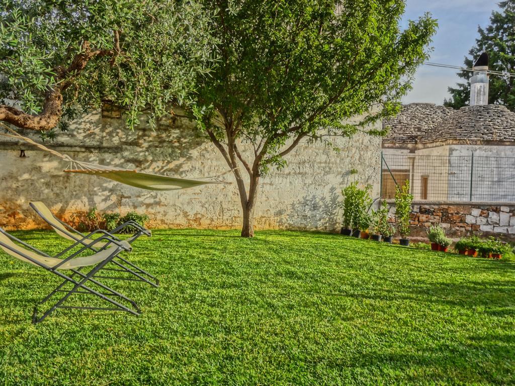 Trulli-Eu Guesthouse ألبيروبيللو الغرفة الصورة