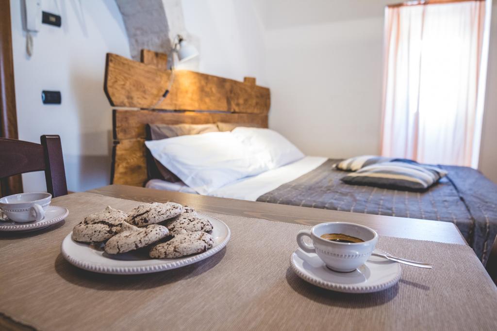 Trulli-Eu Guesthouse ألبيروبيللو المظهر الخارجي الصورة