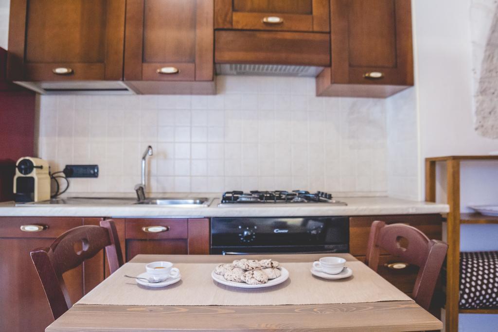 Trulli-Eu Guesthouse ألبيروبيللو المظهر الخارجي الصورة