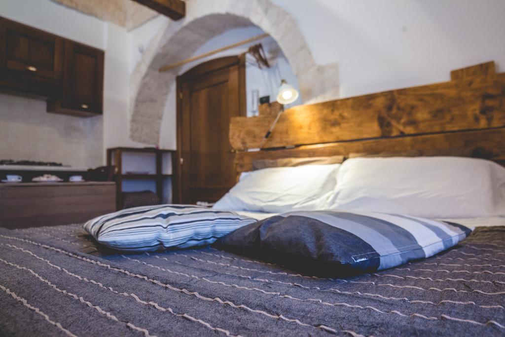 Trulli-Eu Guesthouse ألبيروبيللو المظهر الخارجي الصورة